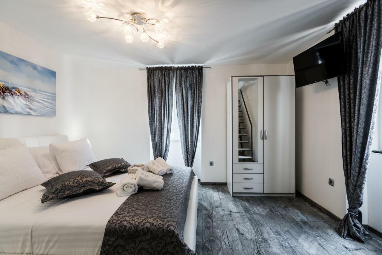 Nona Lena Studio Lägenhet Split Exteriör bild