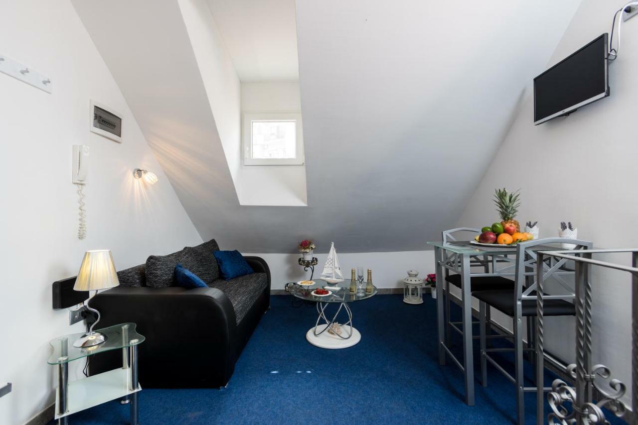 Nona Lena Studio Lägenhet Split Exteriör bild